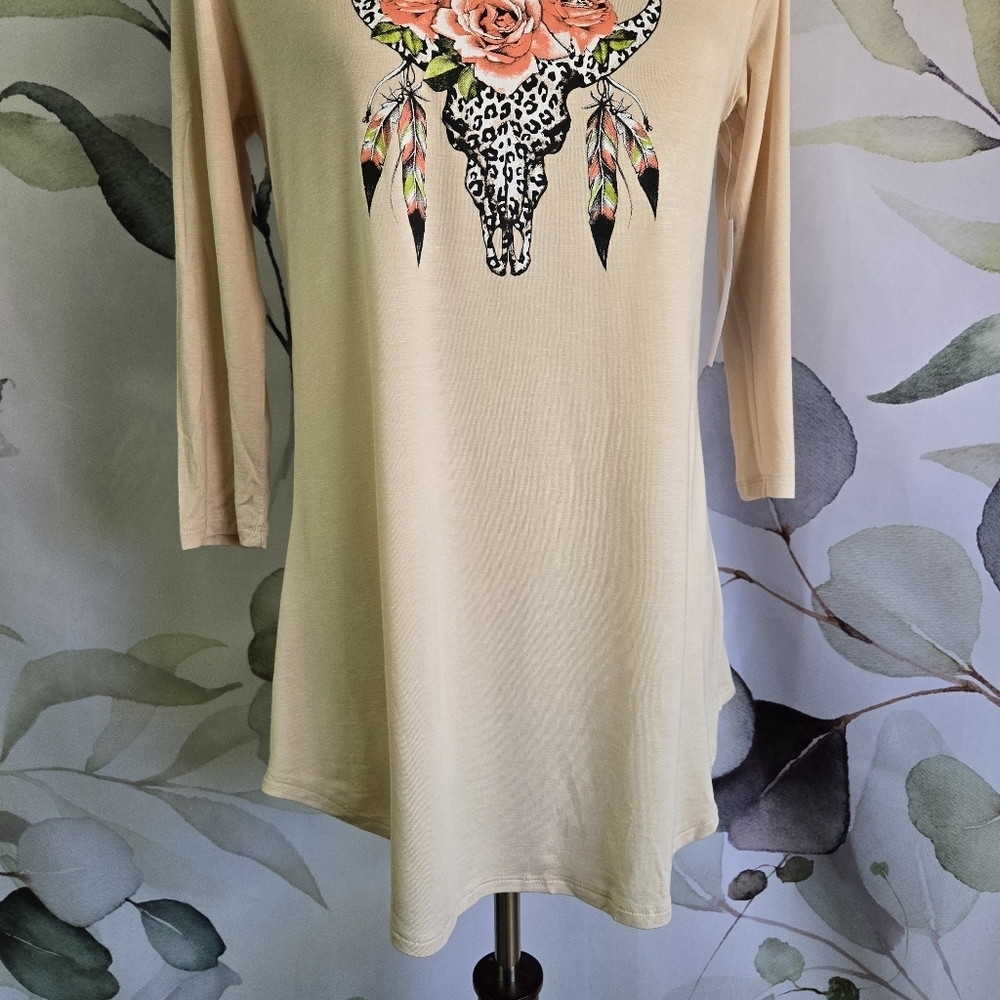 SCARLETT | Floral Longhorn Graphic Tee in Tan sz S - Picture 3 of 15
